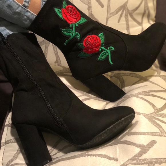 Betani Shoes - Black Rose embroidered Bootie